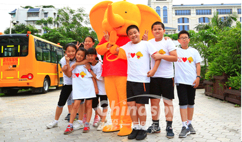 小金象：我為金旅校車代言