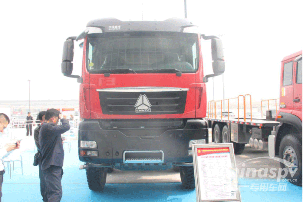 破冰之旅 重汽泰安五岳推出壓裂車(chē)