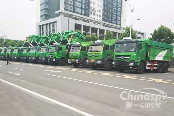 北奔重卡智能渣土車駛入六安市