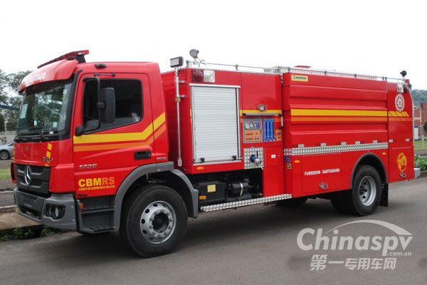 戈亞斯州消防局購(gòu)置奔馳Atego消防車