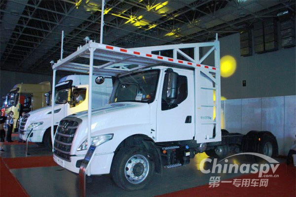 武漢車主黃華為乘龍T5轎運車點贊