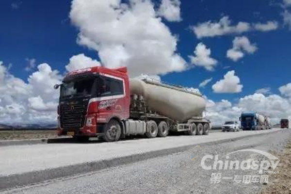 開啟全新未來 三一道依茨D12發(fā)動機(jī)首款新車命名為“王道435”