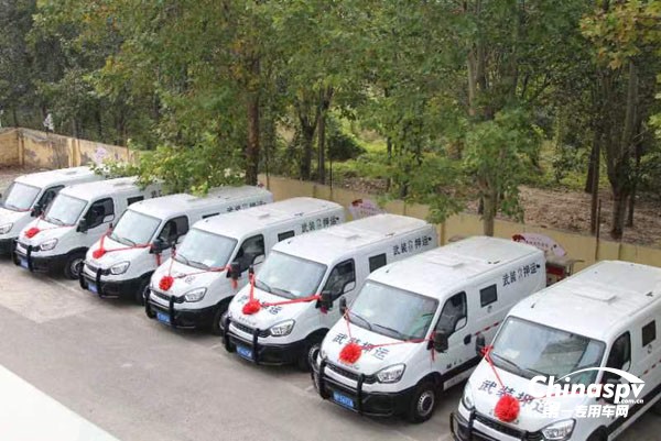 依維柯歐勝運鈔車