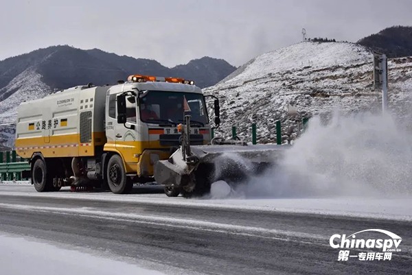 東風(fēng)除雪車(chē)