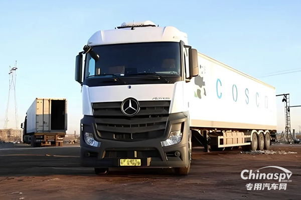 從“冷鏈村”到“奔馳村”，他們?yōu)楹芜x擇奔馳卡車？