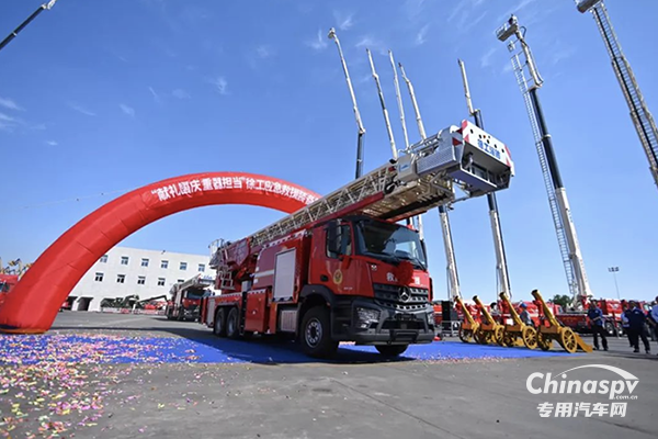 防災(zāi)、減災(zāi)、救災(zāi)，徐工數(shù)十臺(tái)“高精尖”應(yīng)急救援裝備奔赴全國各地