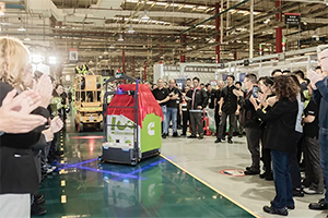 無錫康明斯渦輪增壓技術(shù)公司慶祝第100萬臺氣體發(fā)動機渦輪增壓器下線——綠色高效運營的新篇章