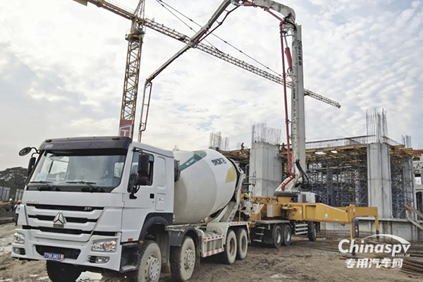 再拓新高度！徐工混凝土機(jī)械批量發(fā)車中東