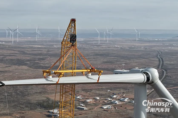 徐工：“全球第一吊”吊“全球混塔第一高”！正在鄂爾多斯上演