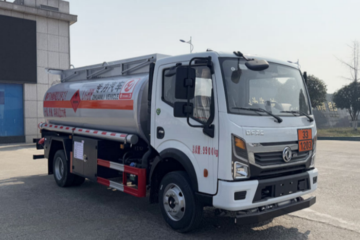 東風(fēng)專致危化品運(yùn)輸車，讓每一程都安心高效