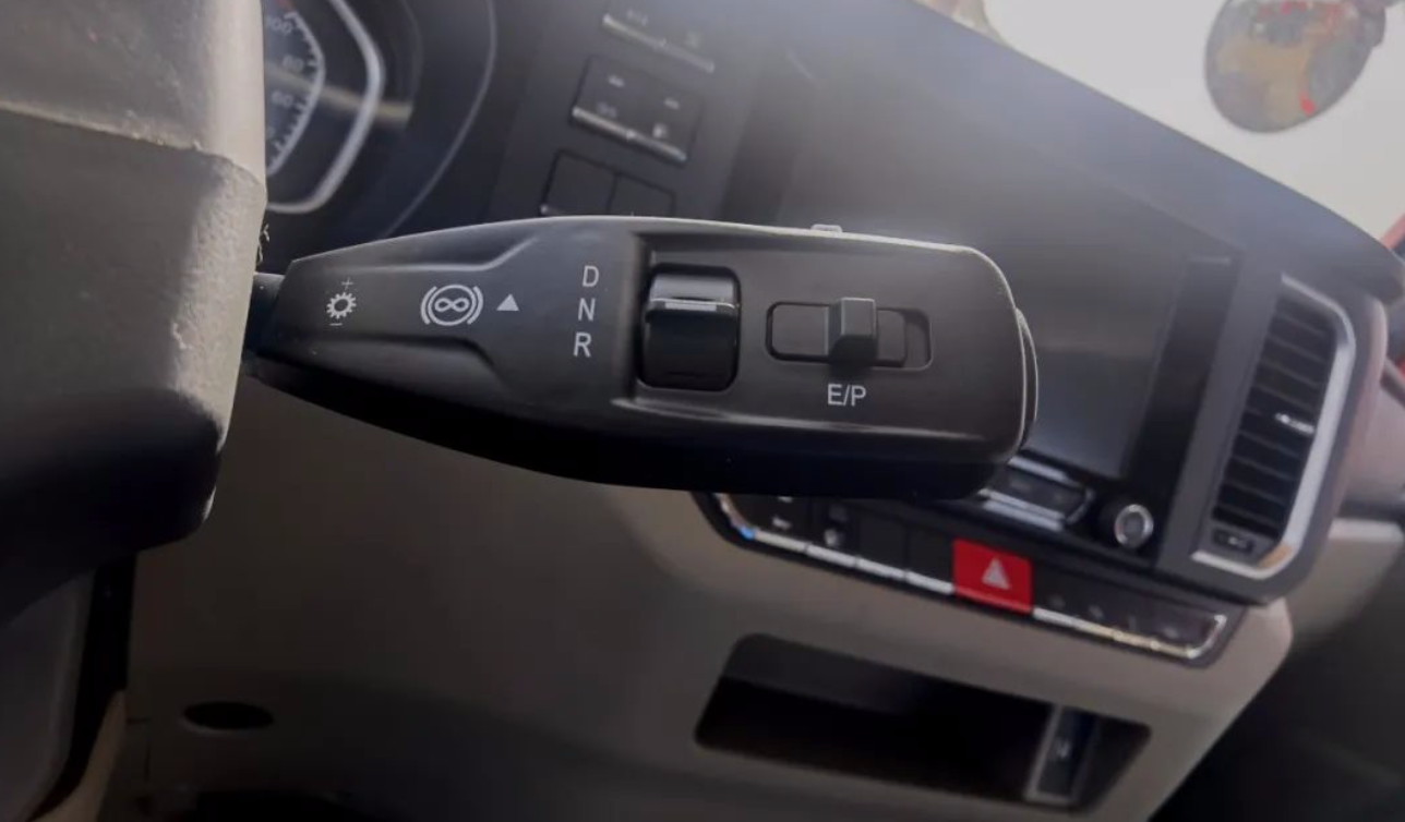 提升“輪上生活”舒適度 法士特智行AMT 讓您遠(yuǎn)離油耗的焦慮