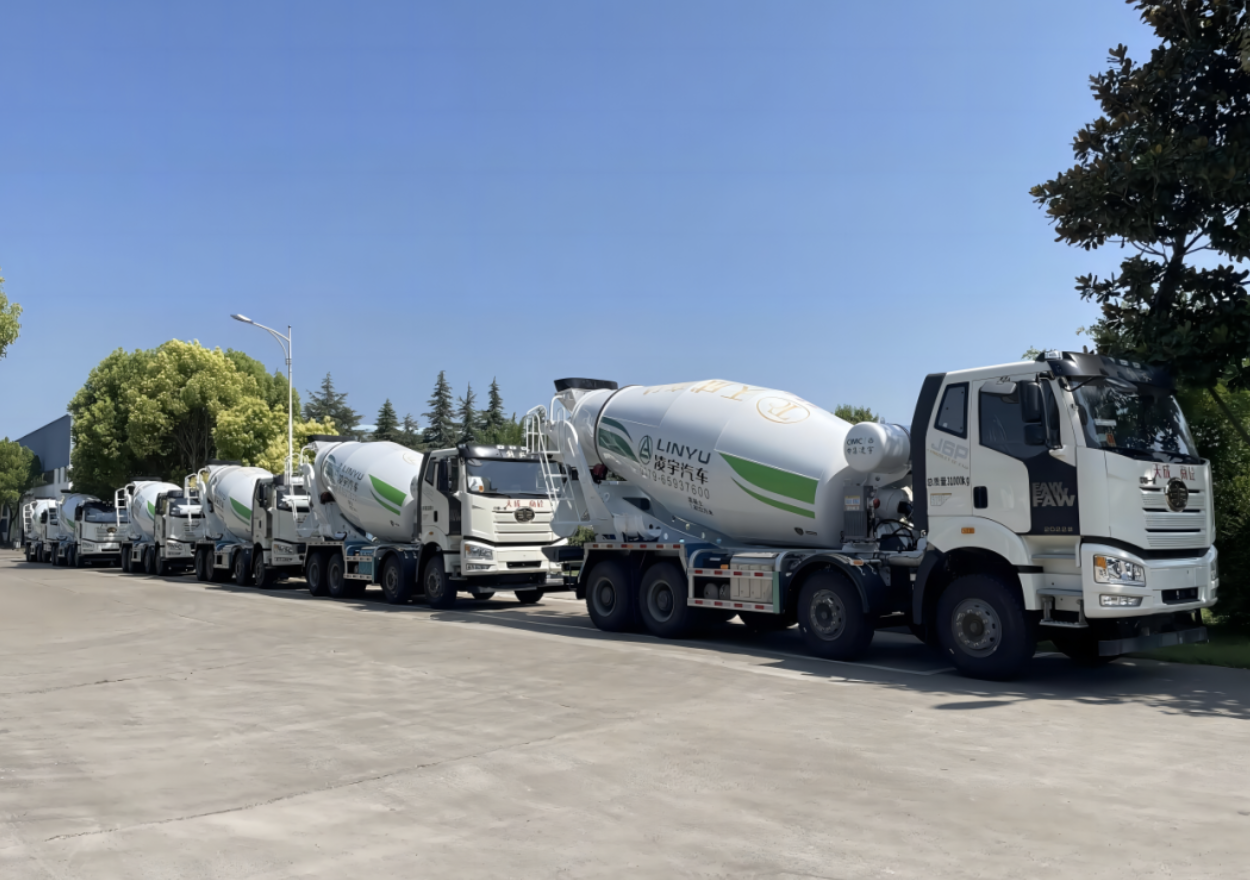 趁熱打鐵，霸氣出征!凌宇汽車秋天的第一次發(fā)車安排了！