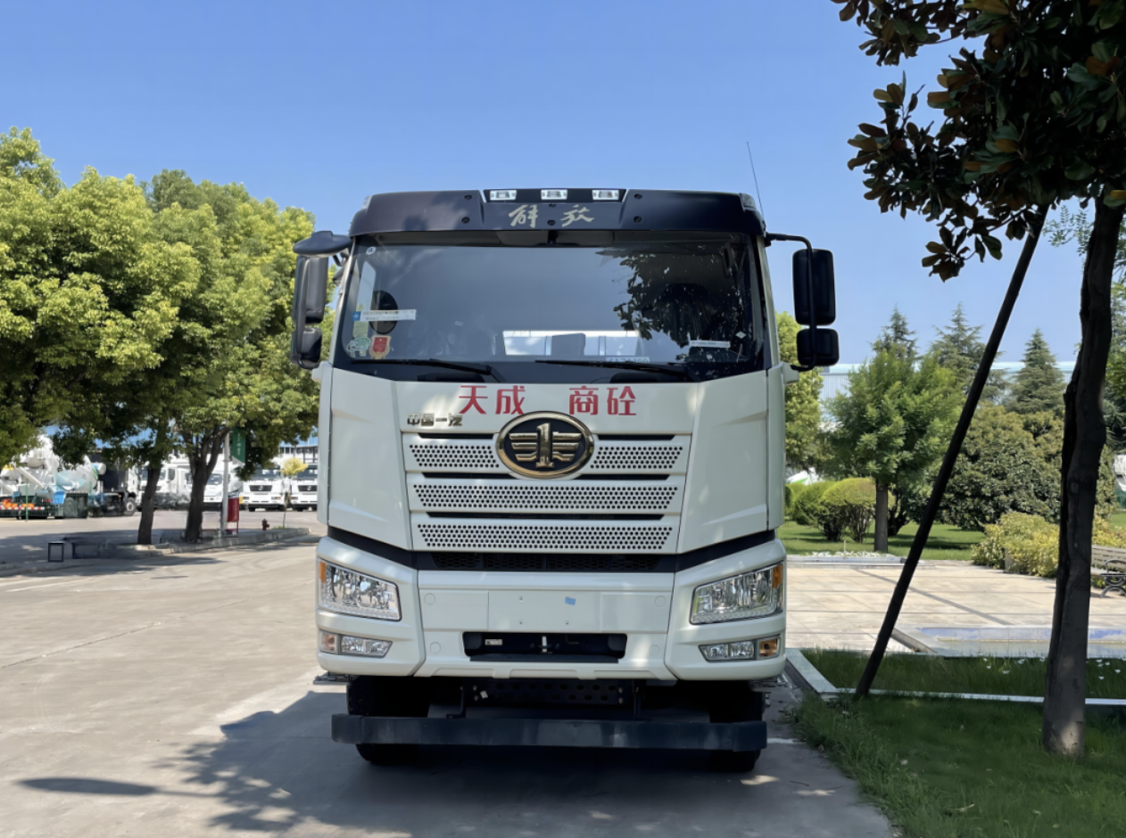 趁熱打鐵，霸氣出征!凌宇汽車秋天的第一次發(fā)車安排了！