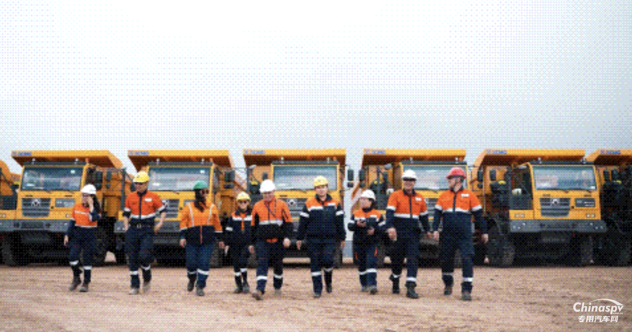 首批交付！20余臺徐工礦卡進駐蒙古國大型礦區(qū)