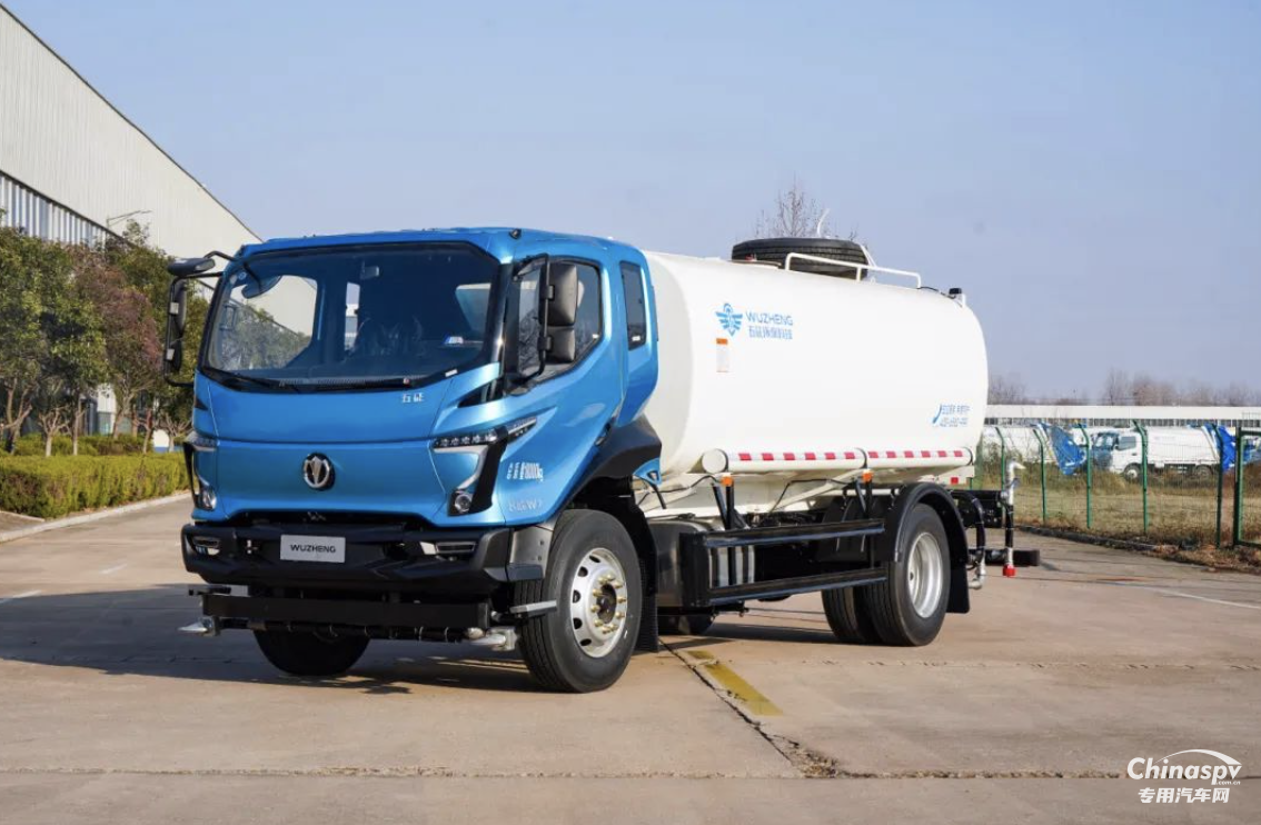 綠化噴灑車中的王牌 五征環(huán)保科技15方綠化噴灑車！