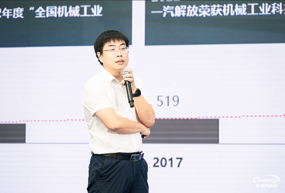 氣效卓然 領(lǐng)勢(shì)新程 解放悍V-LNG 中置軸轎運(yùn)車(chē)隆重上市！