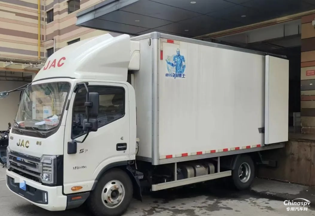 陳師傅：商超物流 拉貨能手 換車我還選江淮1卡和安徽康明斯動(dòng)力！