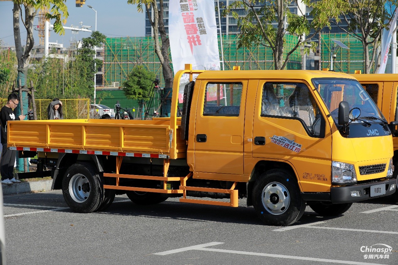 緊跟時(shí)代的脈搏 江鈴順達(dá)工程車闊步奮進(jìn)在城建新征程