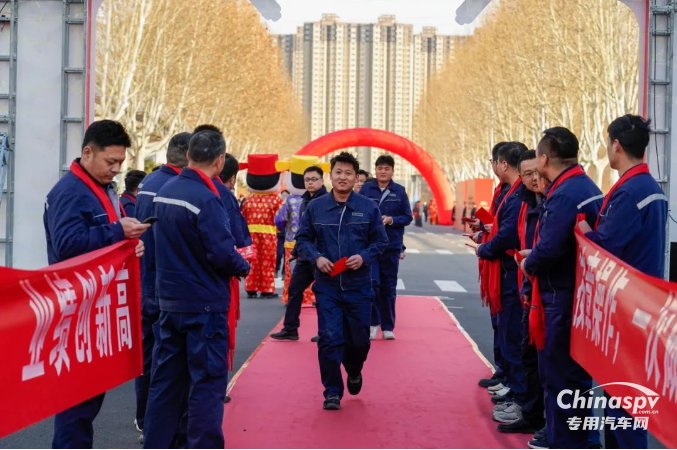 宇通專用車2025年開(kāi)工盛典燃情開(kāi)啟