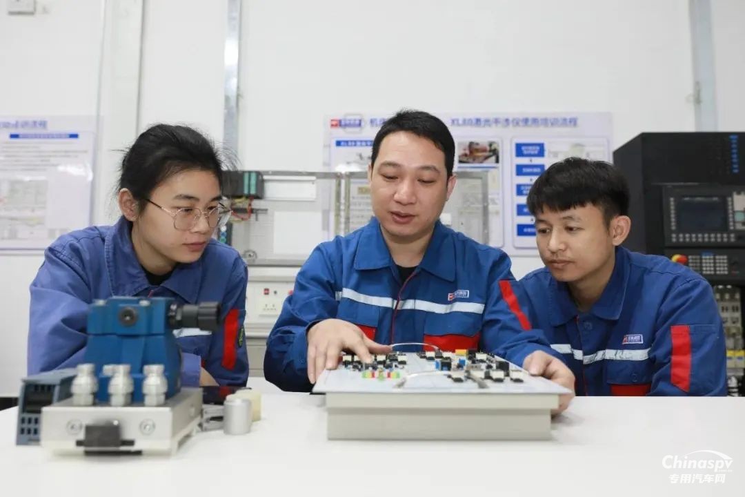 玉柴：全國人大代表李海樺攜三項(xiàng)建議參加全國兩會