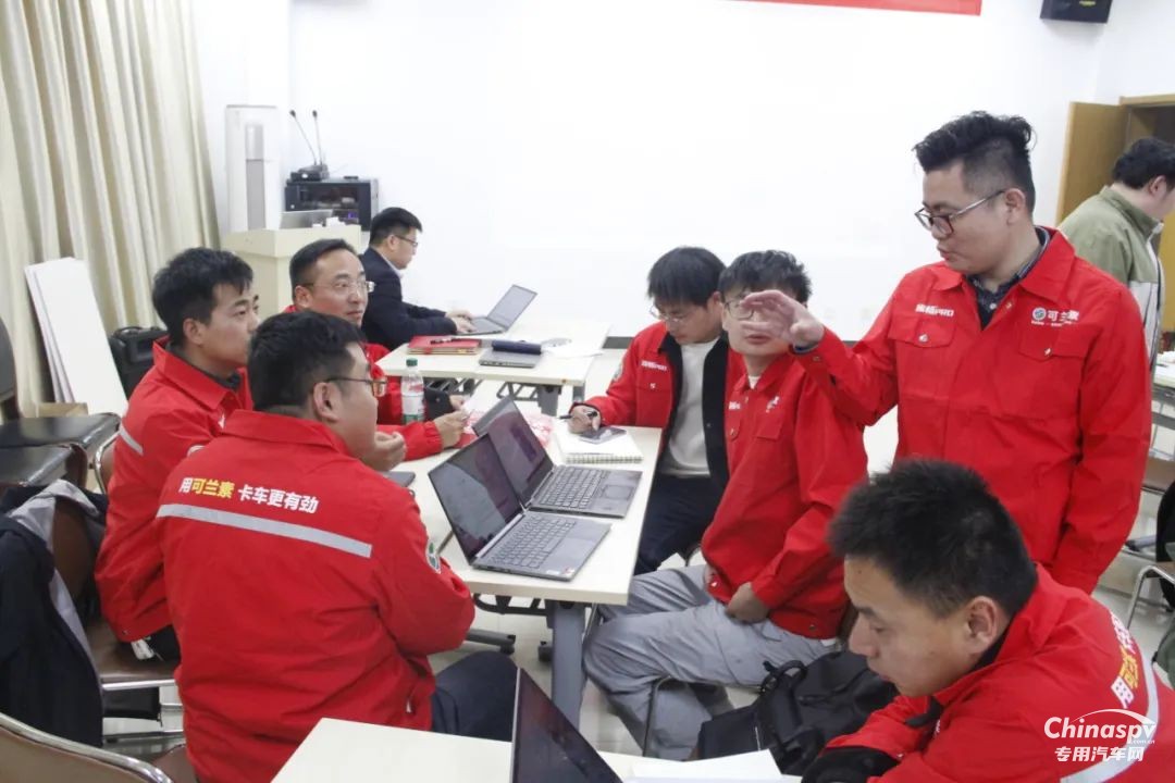 可蘭素營銷月度會(huì) 擂響終端動(dòng)銷 “沖鋒號(hào)”