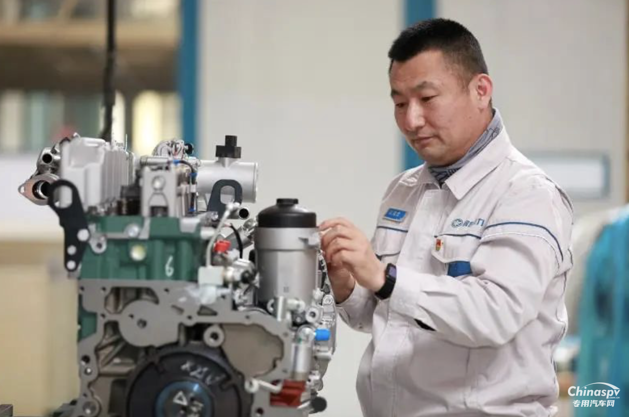 質(zhì)贏未來(lái) 解放動(dòng)力馬成忠：匠心質(zhì)造，做品質(zhì)領(lǐng)航者