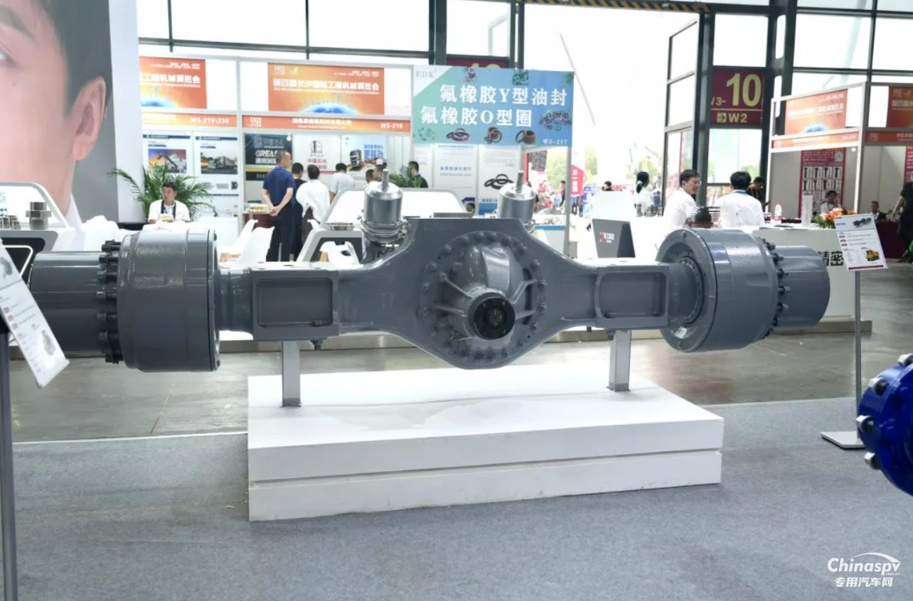 這陣容絕了！漢德車橋亮相第四屆國際工程機械展！