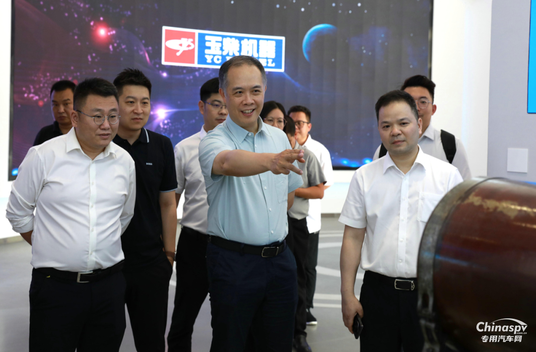 玉柴與京東汽車簽訂戰(zhàn)略合作協(xié)議