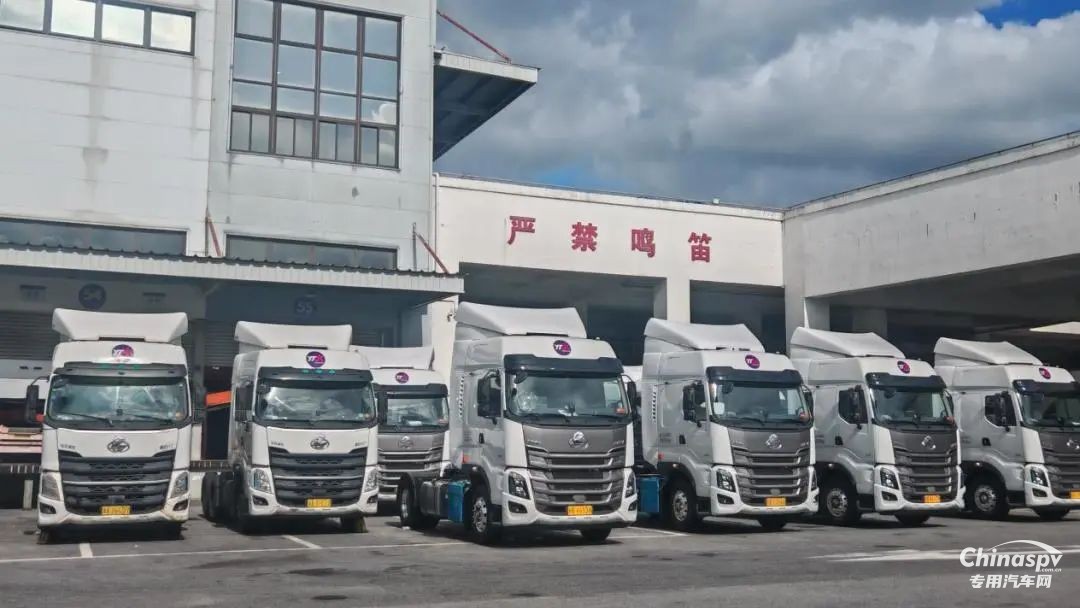 東風(fēng)康明斯客戶關(guān)懷萬(wàn)里行： 暖“芯”護(hù)航物流標(biāo)桿，深度服務(wù)速遞一線