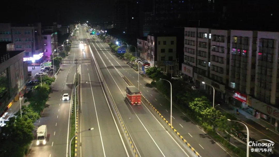 與時(shí)間賽跑！廣東肖師傅的高效之選：“有勁、省油、開(kāi)不壞！”