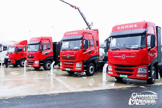 共繪產(chǎn)業(yè)新藍(lán)圖！東風(fēng)商用車再度亮相十堰新能源汽車零部件交易會(huì)