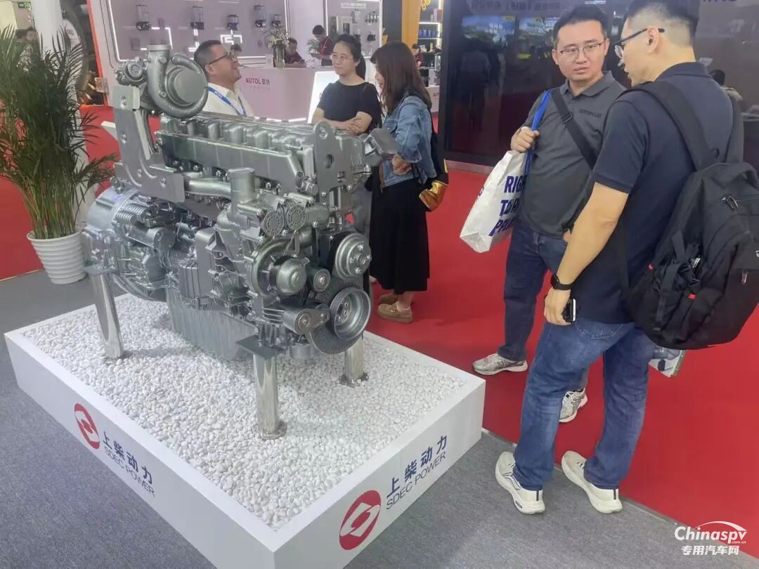 卓越動力創(chuàng)造更大價值，上柴動力為工程機械行業(yè)帶來更酷動力