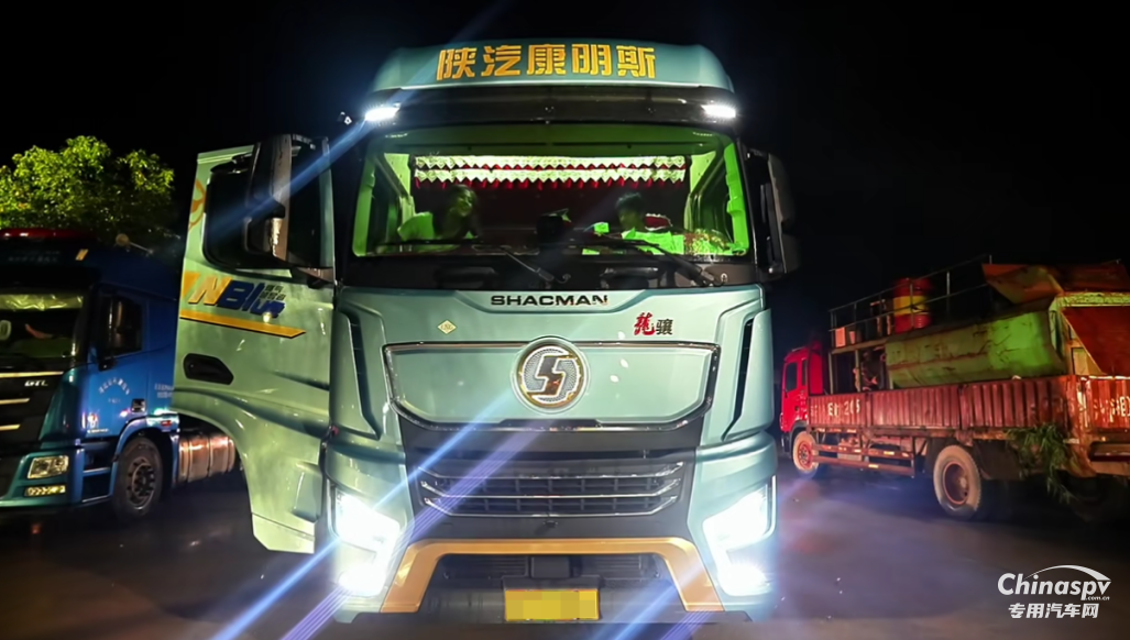 陜汽龍?bào)J配康明斯15NFE發(fā)動(dòng)機(jī)，全面契合長(zhǎng)途散戶卡友“用車配方”