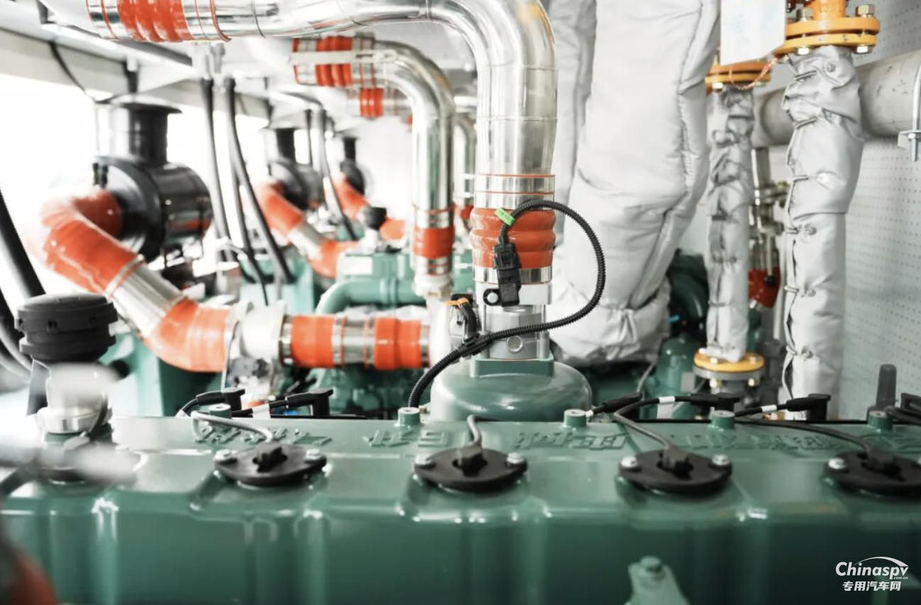 備受矚目！解放動(dòng)力1兆瓦發(fā)電機(jī)組領(lǐng)跑低壓燃?xì)馐袌?chǎng)