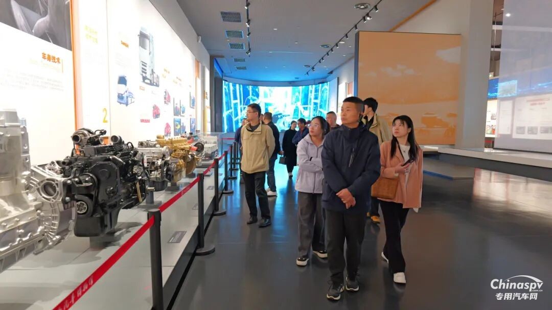 智造新引擎，護(hù)航危化路！岳陽(yáng)云溪區(qū)道協(xié)探訪龍擎，共話合作新篇章