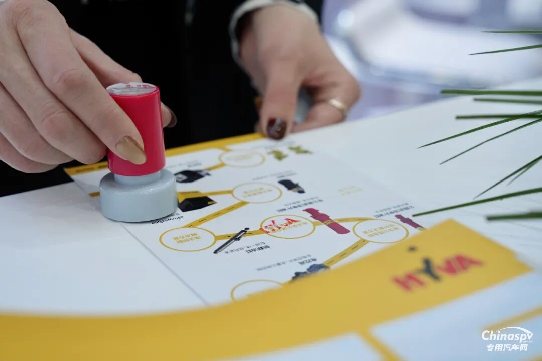 以遠(yuǎn)見赴新程！海沃煥新2025武漢商用車展