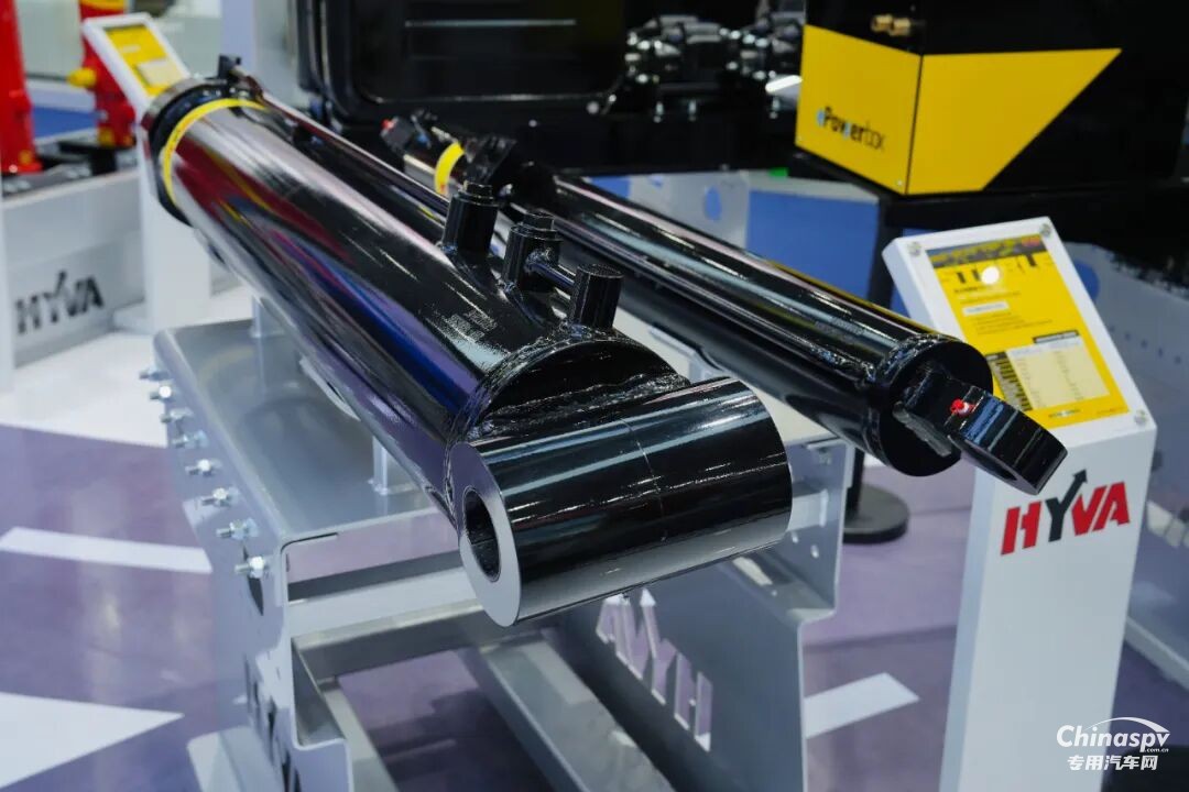 以遠(yuǎn)見赴新程！海沃煥新2025武漢商用車展