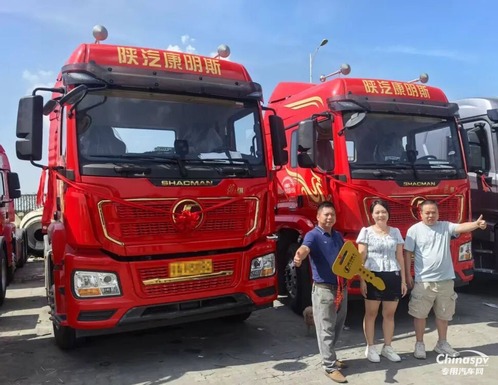 港口貨運選什么車？陜汽龍騏+西安康明斯M10發(fā)動機成高贊“增效利器”！