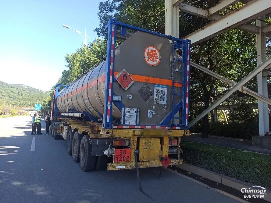 福建查獲一?；奋囻{駛員擅自運輸普貨