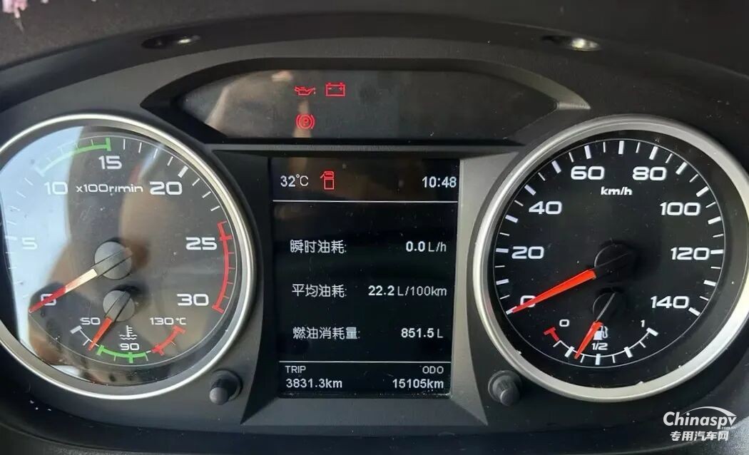 百公里油耗22L！玉柴大馬力重機(jī)成為陳師傅賺錢的“好拍檔”