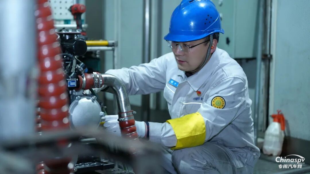 解放動(dòng)力謝子奇：一線淬初心 雙線寫擔(dān)當(dāng)