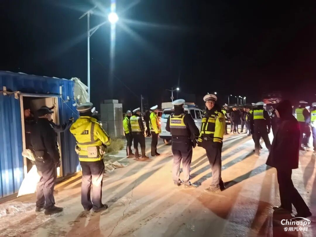 內(nèi)蒙古端掉一非法存儲轉(zhuǎn)運危化品窩點