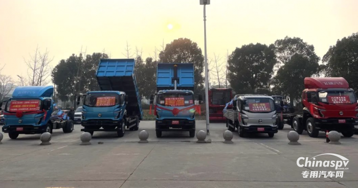 高效裝卸，無懼重載 飛碟WX7自卸新品推介會隆重召開