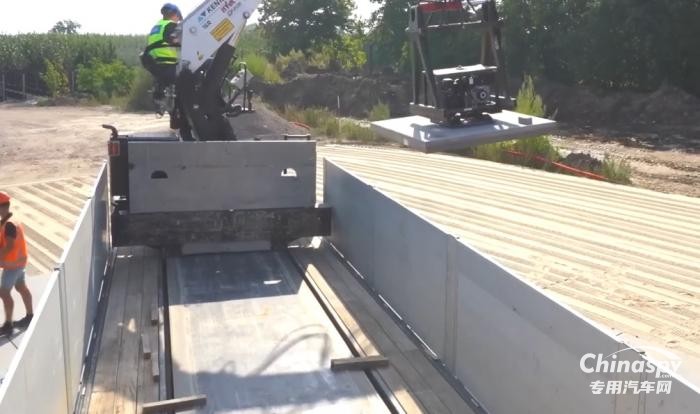 今日國(guó)外專用車推薦-歐洲獨(dú)特的滑動(dòng)隨車起重機(jī)