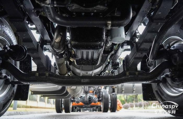 打冷快，油耗低，乘龍H5冷藏車全力迎戰(zhàn)冷鏈旺季