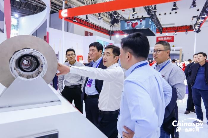 閃耀2023中國國際商用車展 康邁從心出發(fā) 向新而行