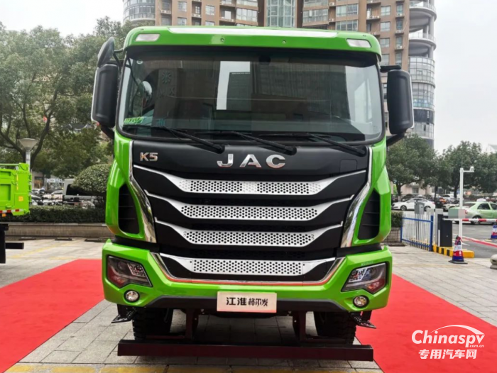 江淮格爾發(fā)8×4自卸車