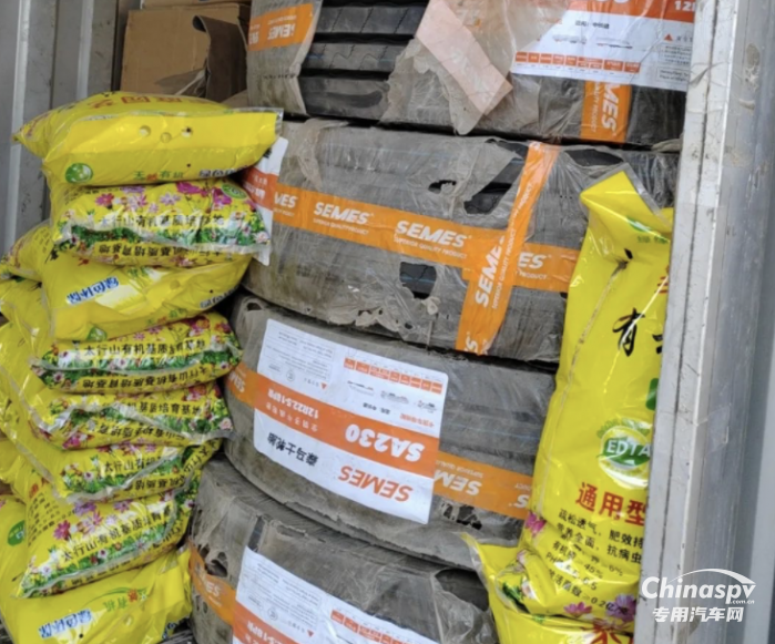 省錢又省心，長安跨越王X3CNG給予她持續(xù)拼搏的底氣!